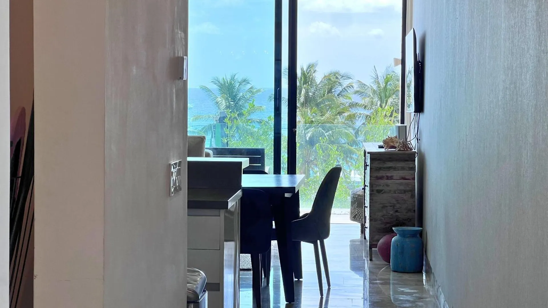 Oceana Luxury Apartment Walk To Beach And Day Club Playa del Carmen