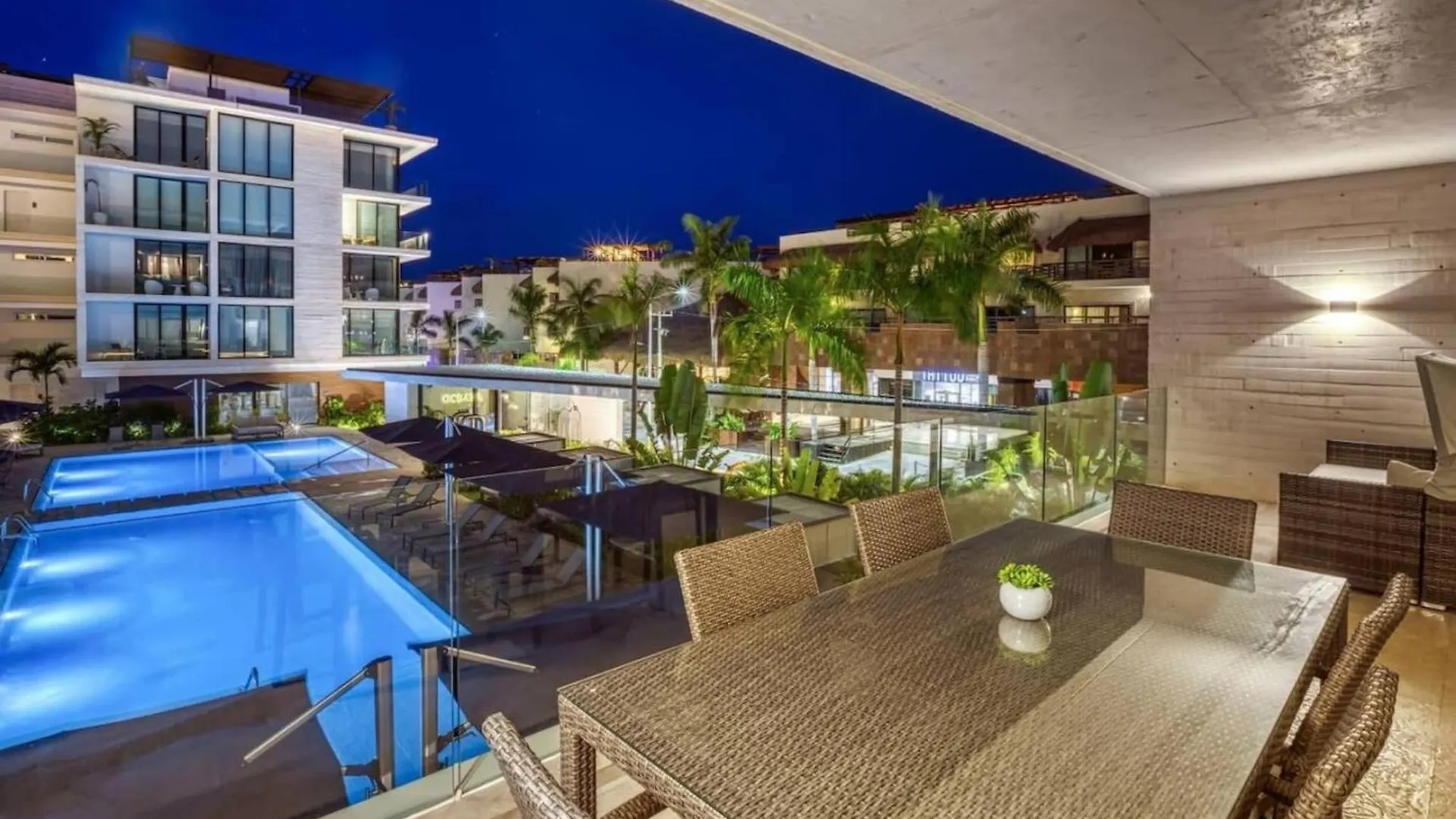 Oceana Luxury Apartment Walk To Beach And Day Club Playa del Carmen Holiday home