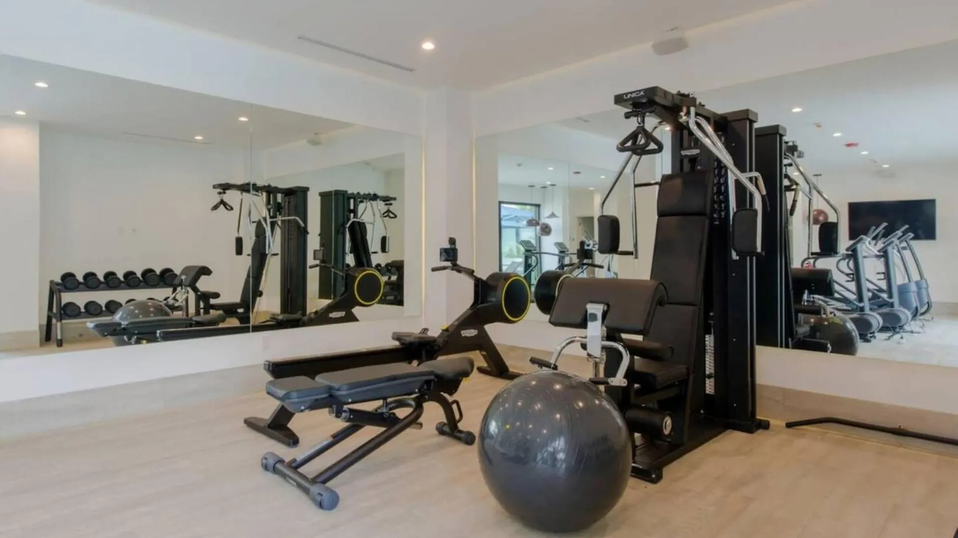 Oceana Luxury Apartment Walk To Beach And Day Club Playa del Carmen Mexico